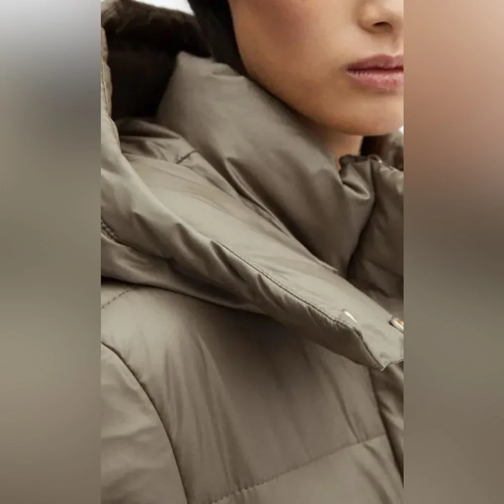 Women’s mango Green Puffer Coat Size XS Gorpcore Outdoor‎ Minimalist Hooded